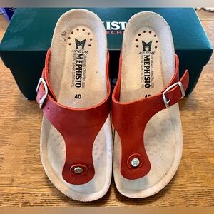 Mephisto Women's Melinda Sandal Slide- Size 40, worn once, excellent condition.